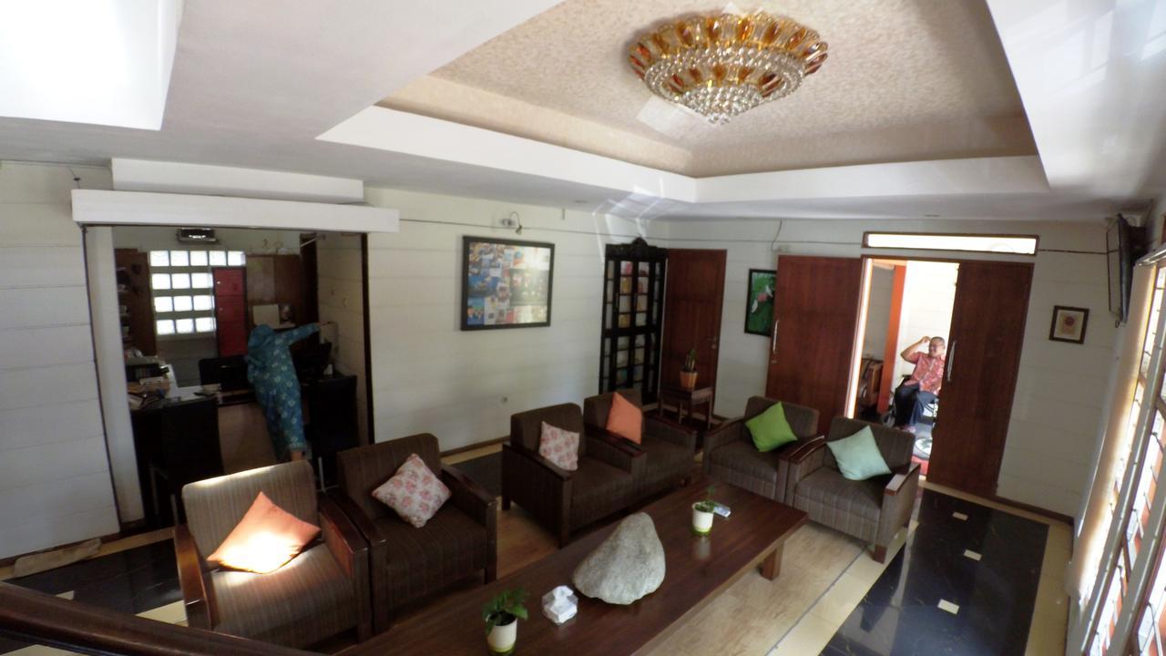 Rumah Tawa Hotel Syariah Бандунг Екстериор снимка