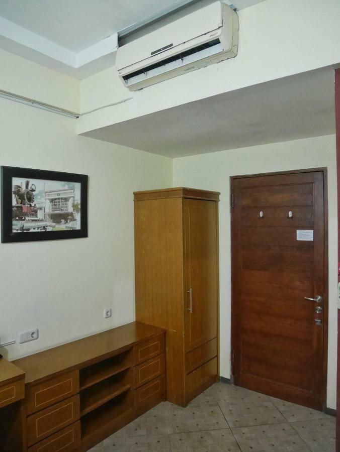 Rumah Tawa Hotel Syariah Бандунг Екстериор снимка